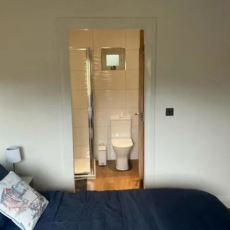 Beach Cabin - 4 Mins Walk To Ardnahinch Beach, 10 Min Walk To Garryvoe Hotel & 5 Min Drive To Ballymaloe House - Eircode P25Kn53 Shanagarry Exterior photo